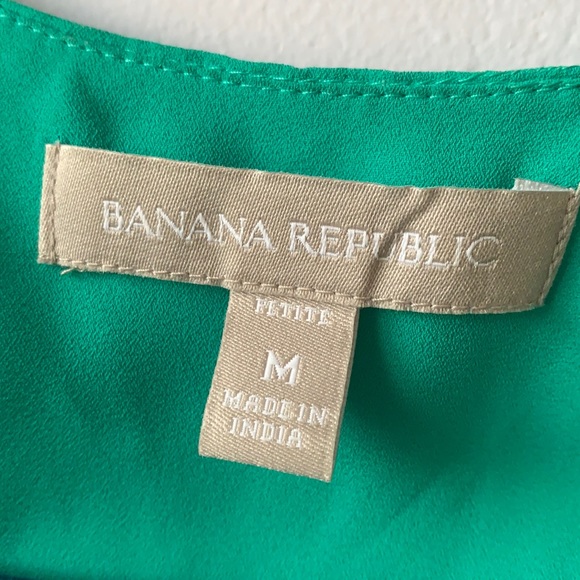Banana Republic • Racer Back Blouse • Petite Medium - Picture 3 of 3